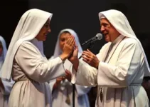 freira no show de Zé Felipe