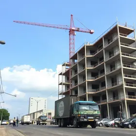 prefeito cearense condiciona entrega de obra
